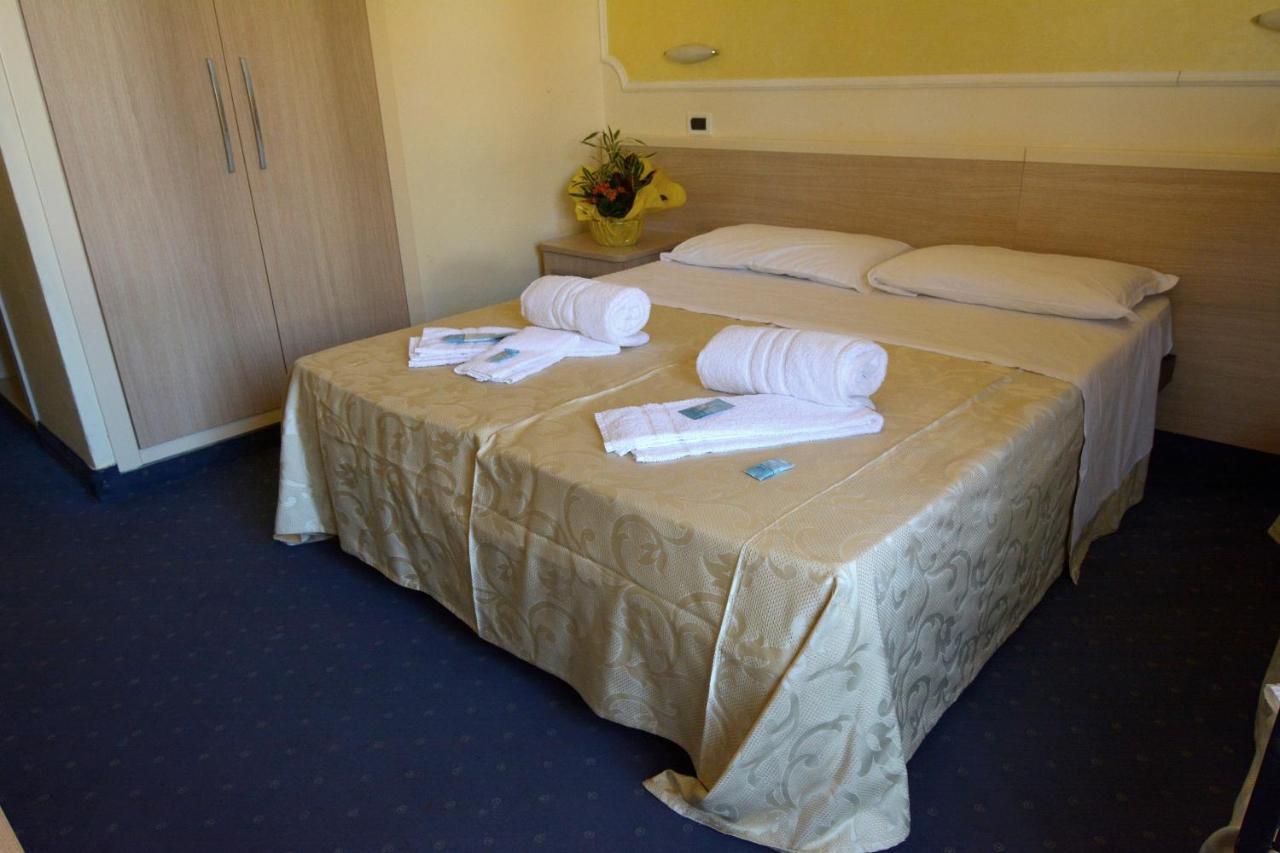 Hotel Orly Cesenatico Exteriér fotografie