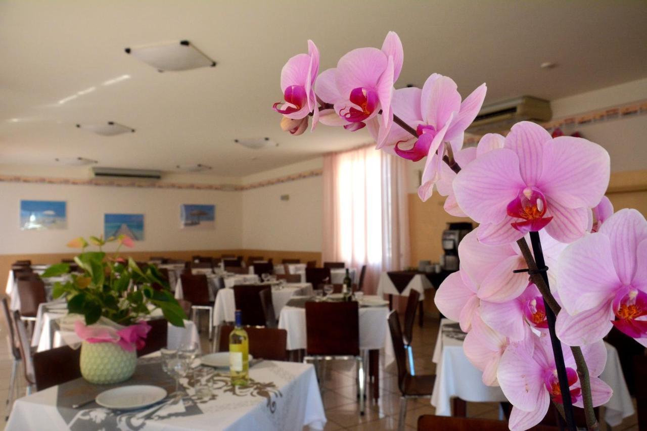 Hotel Orly Cesenatico Exteriér fotografie