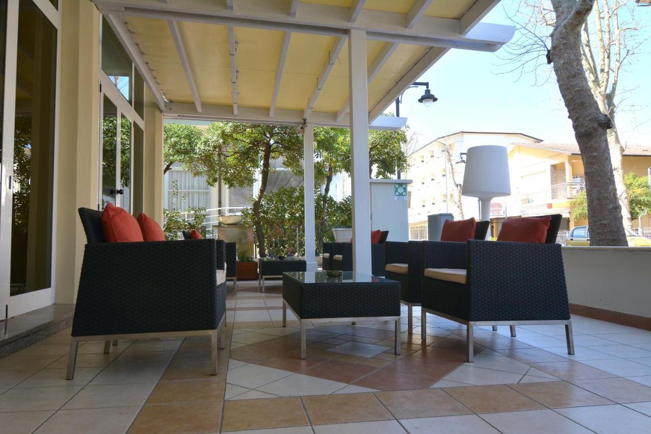 Hotel Orly Cesenatico Exteriér fotografie