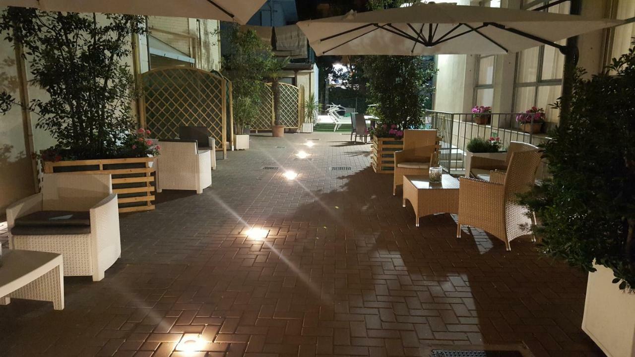 Hotel Orly Cesenatico Exteriér fotografie